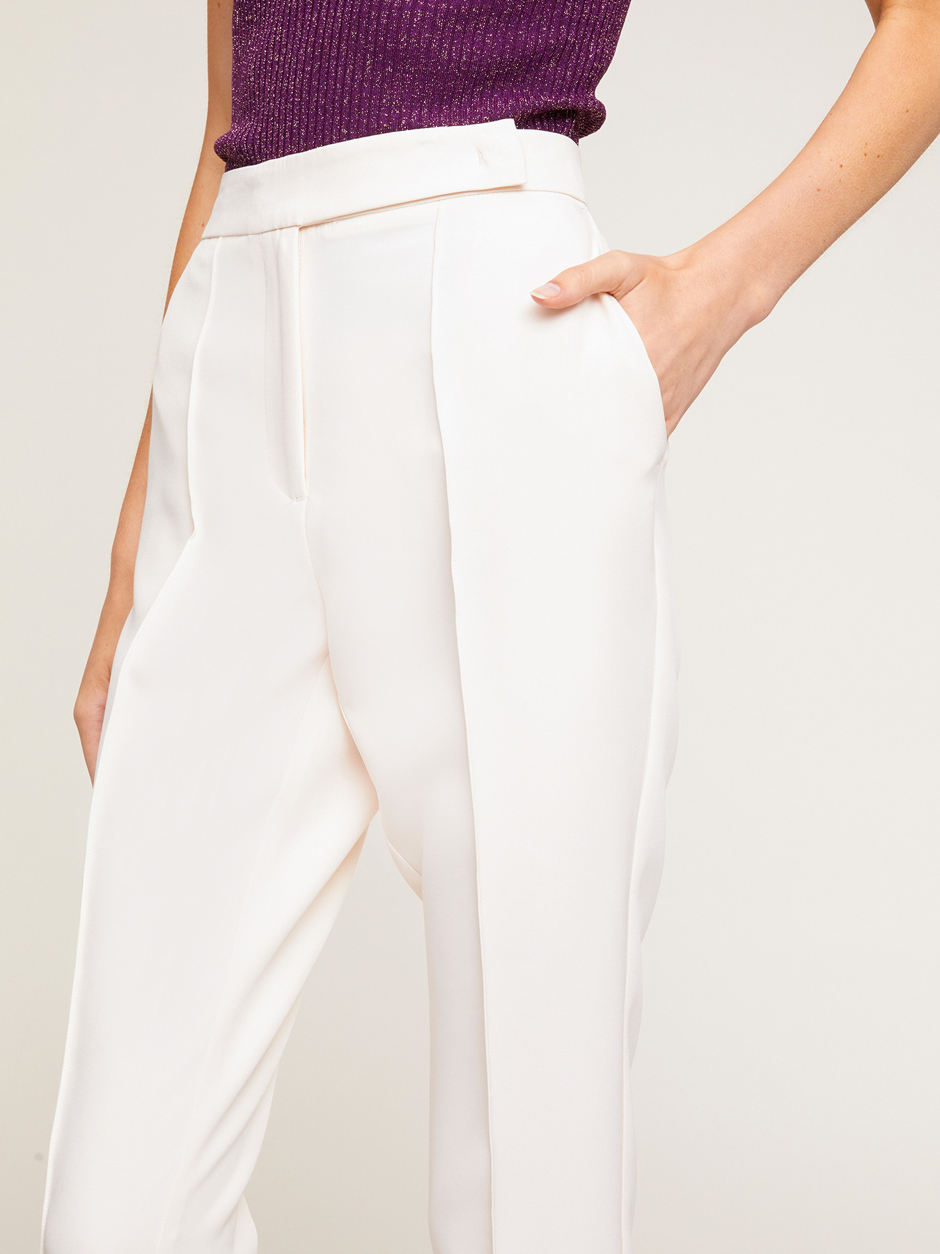 Hose mit Regular-Bein, einfarbig image number 2