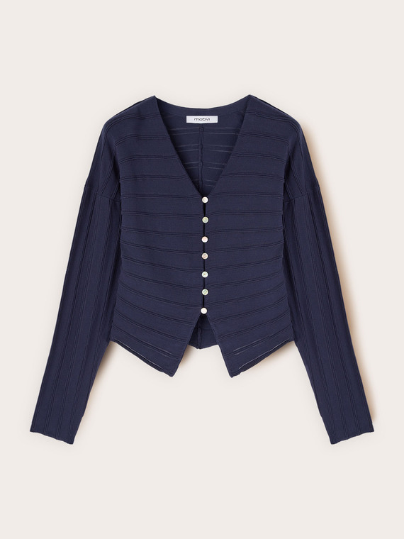 Short cardigan in fine knit with buttons