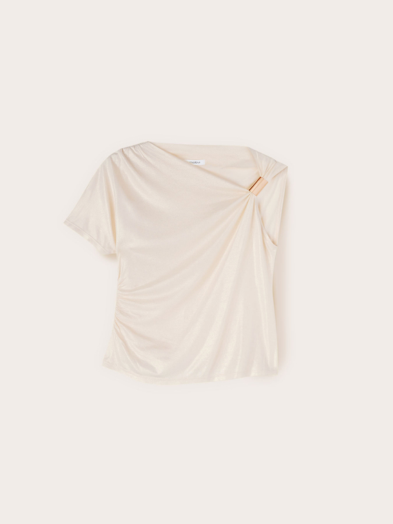 T-shirt lamin&eacute; avec encolure asym&eacute;trique