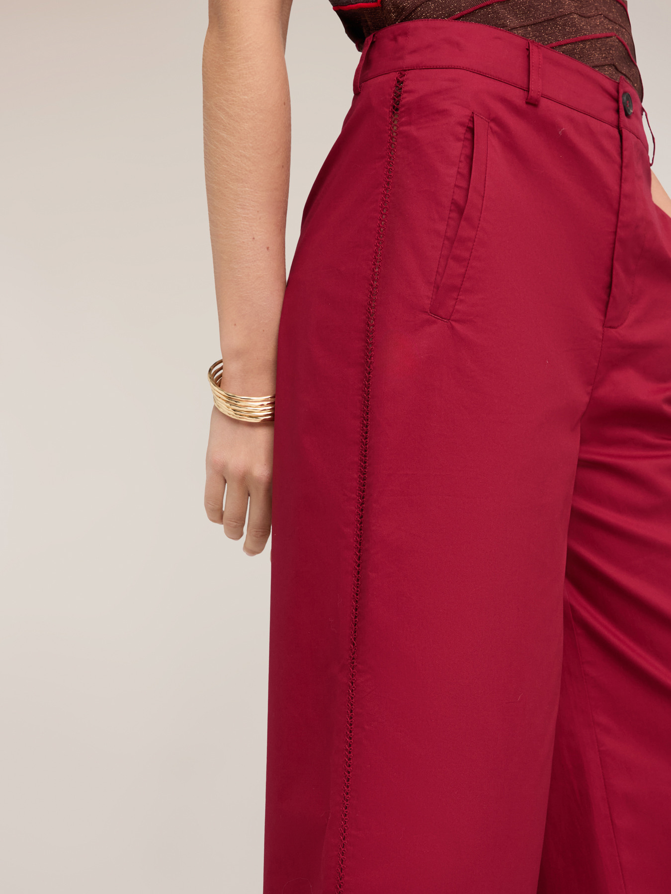 Cropped-Hose aus Baumwolltwill image number 2