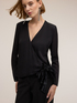 Blusa wrap con fiocco in velluto image number 3