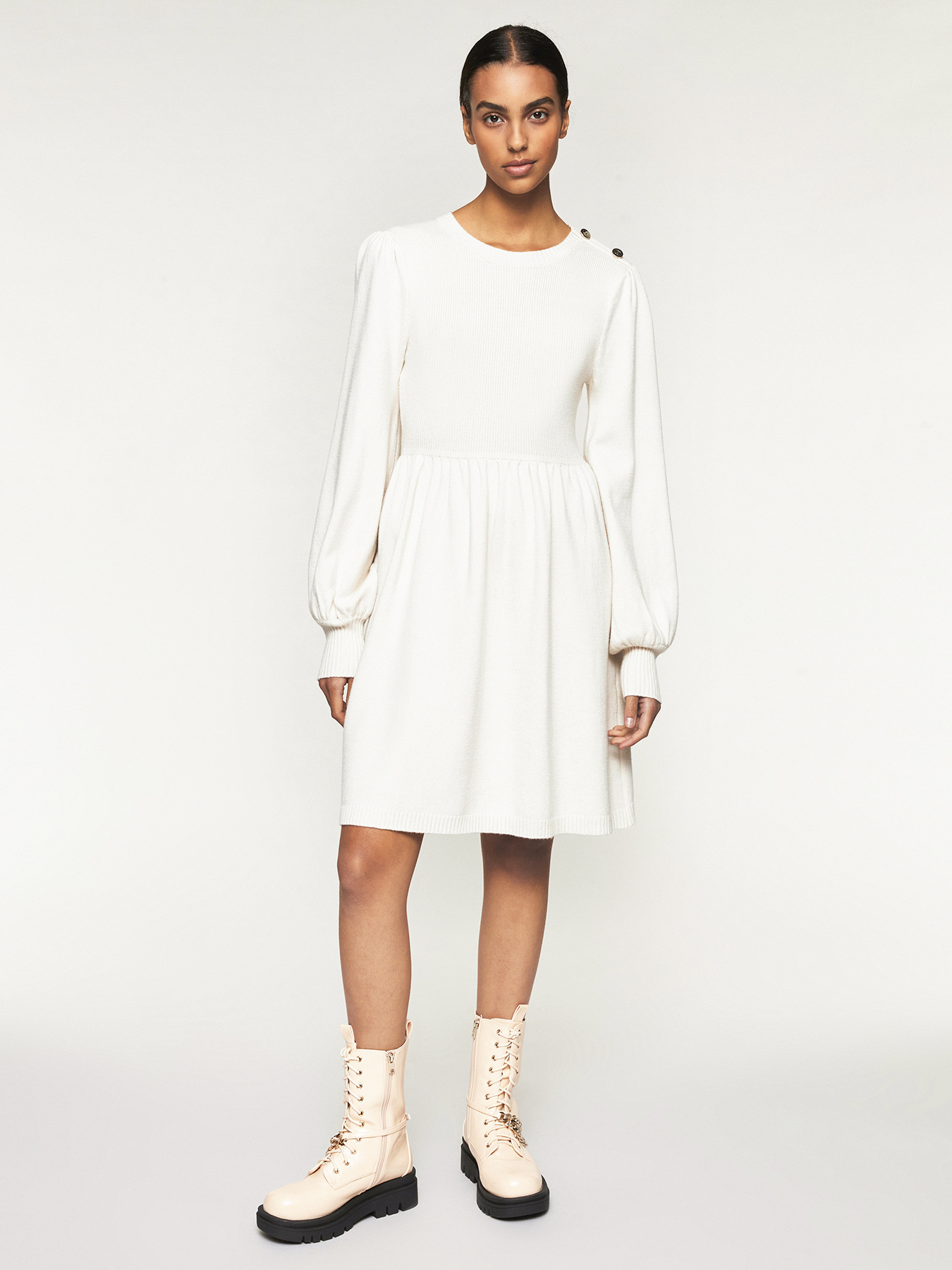 Ribbed knit dress with buttons image number 0