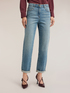 Boyfriend jeans with turn-up image number 2