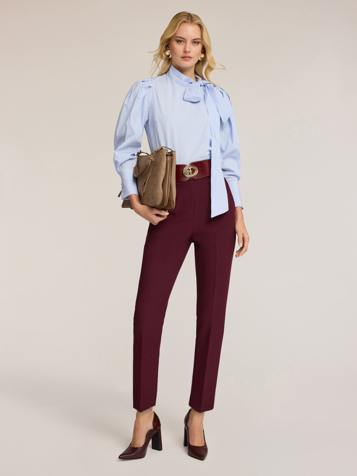 High-waisted carrot pants image number 0