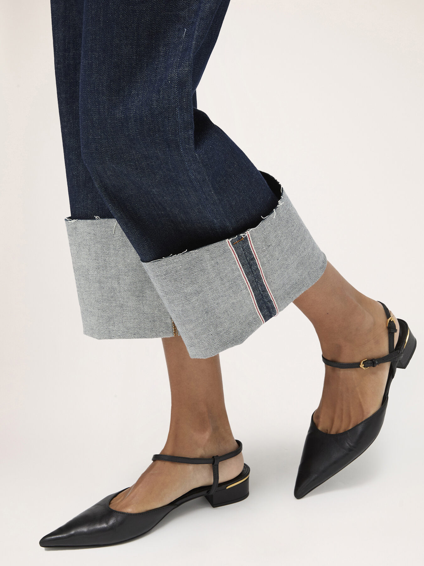 Blugi cropped cu broderie image number 2