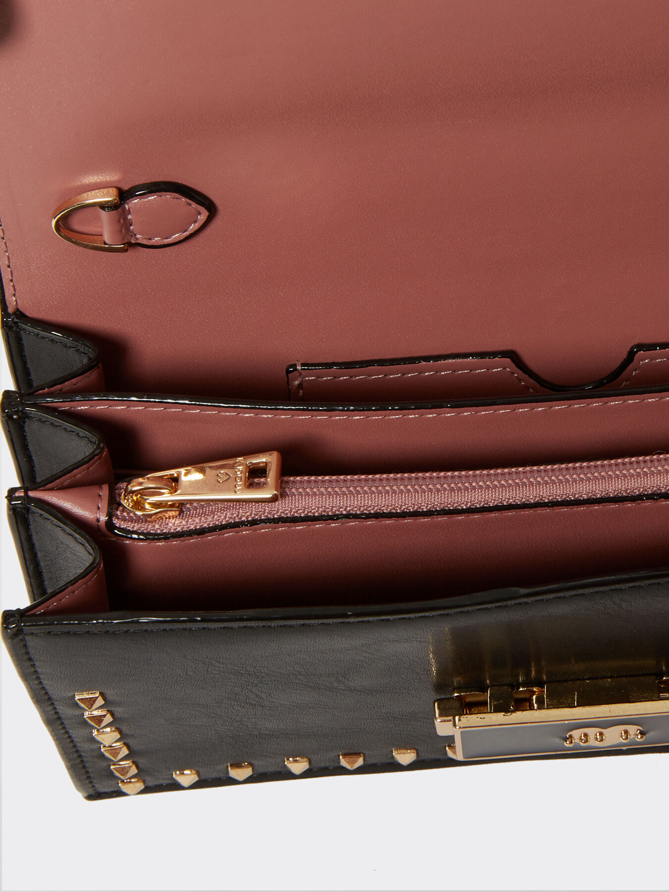 Portafoglio pochette con borchie e tracolla image number 3