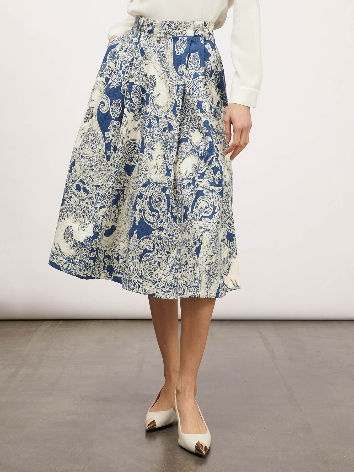Pleated jacquard skirt with pockets image number 0