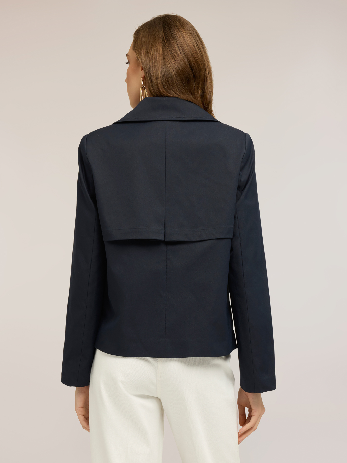 Kurzer Doppelreiher-Trenchcoat aus Taft image number 1