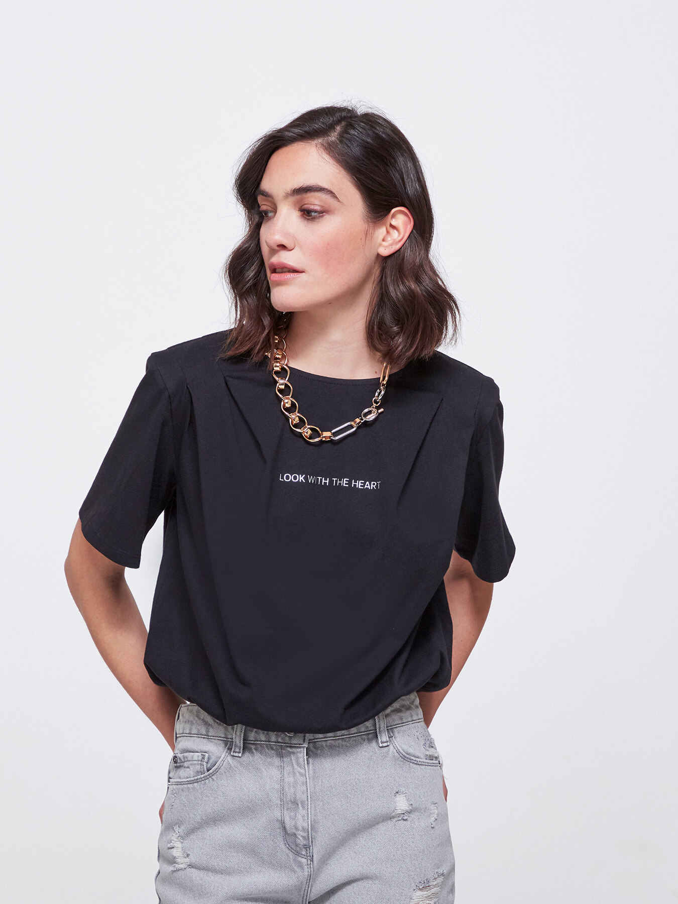 T-shirt with shoulder pads and lettering - Motivi.com - RO