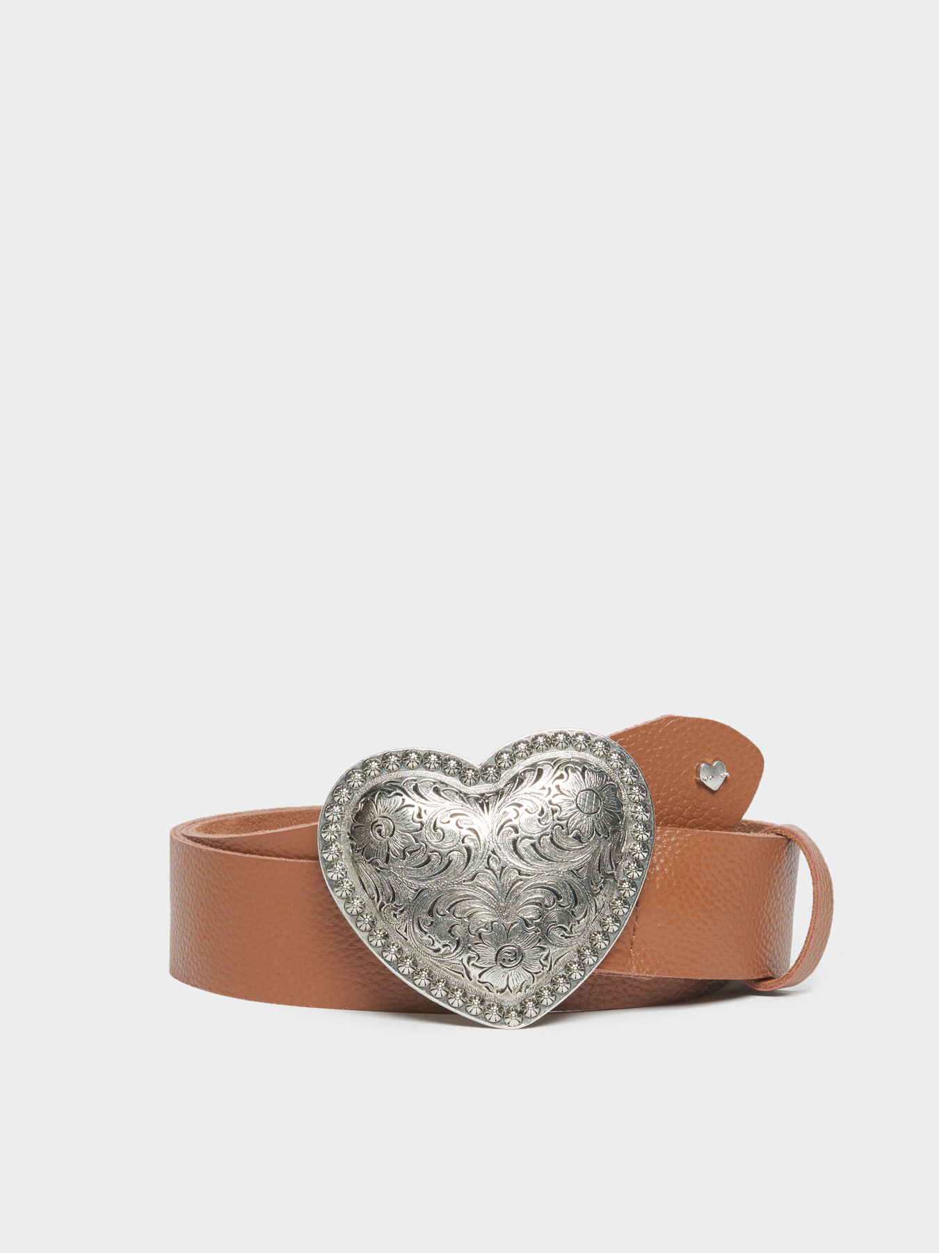 Leather belt with heart-shaped buckle image number 0