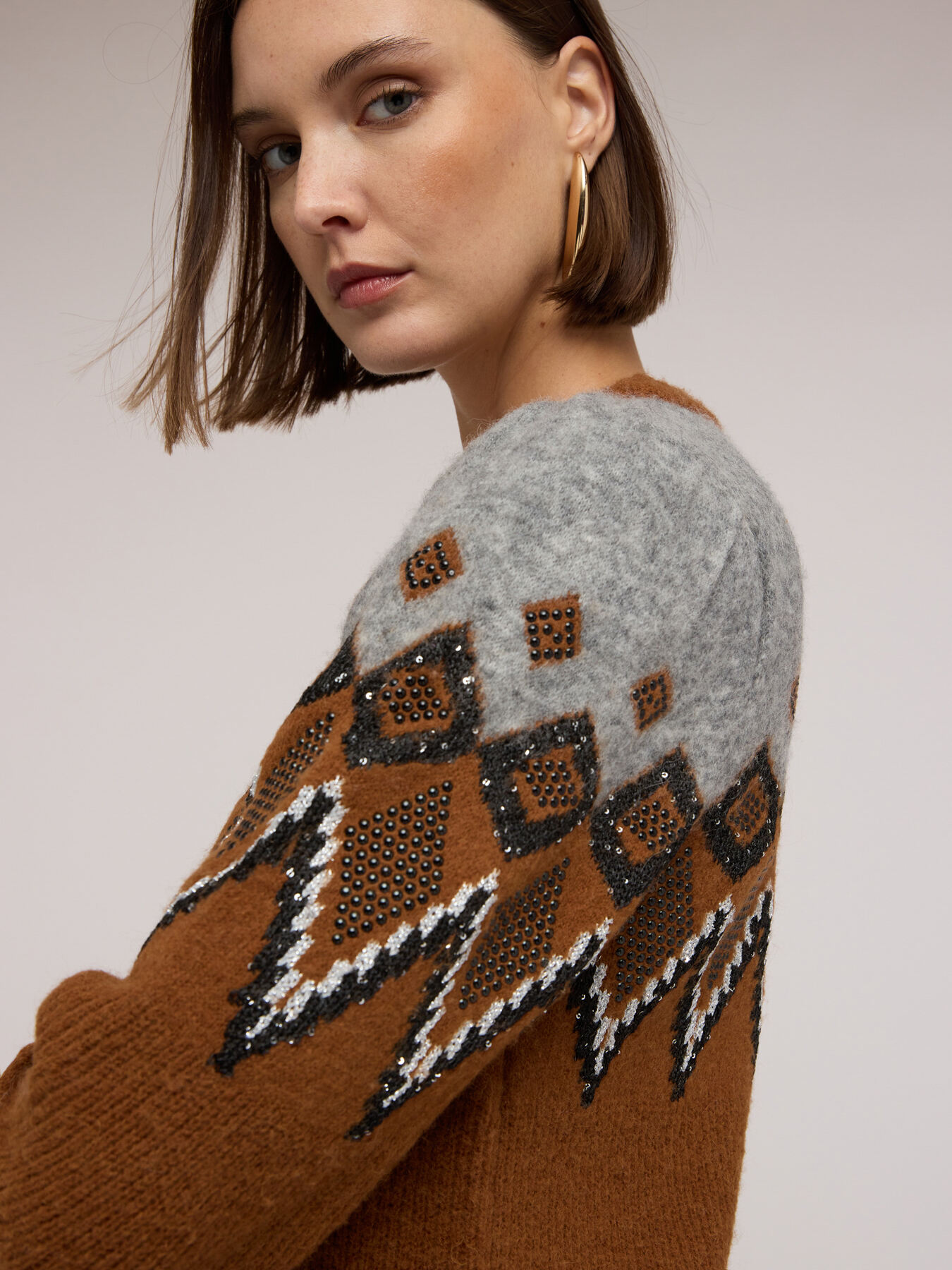 Vestido jacquard con mangas abullonadas image number 3