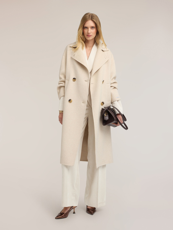 Double-breasted coat in wool and lyocell blend