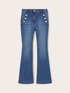 Jeans flare con motivo bottoni image number 4
