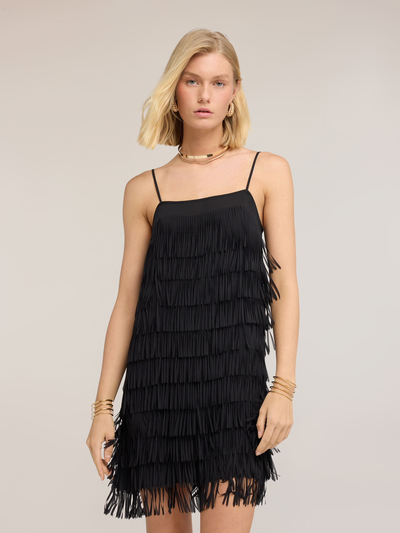 Vestido corto en georgette con flecos image number 2