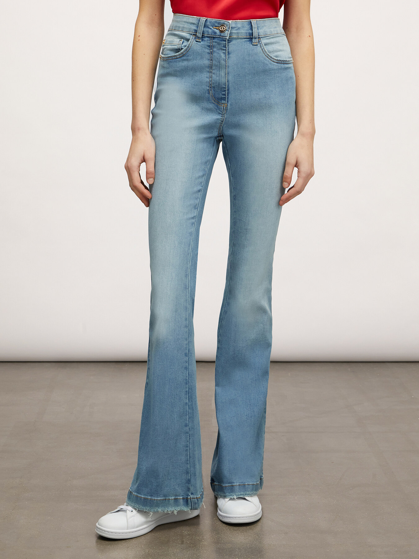 Elle flared jeans image number 0
