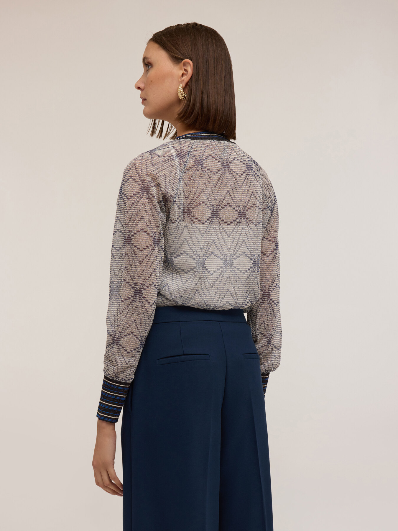 Geometric pattern sweater with top image number 1