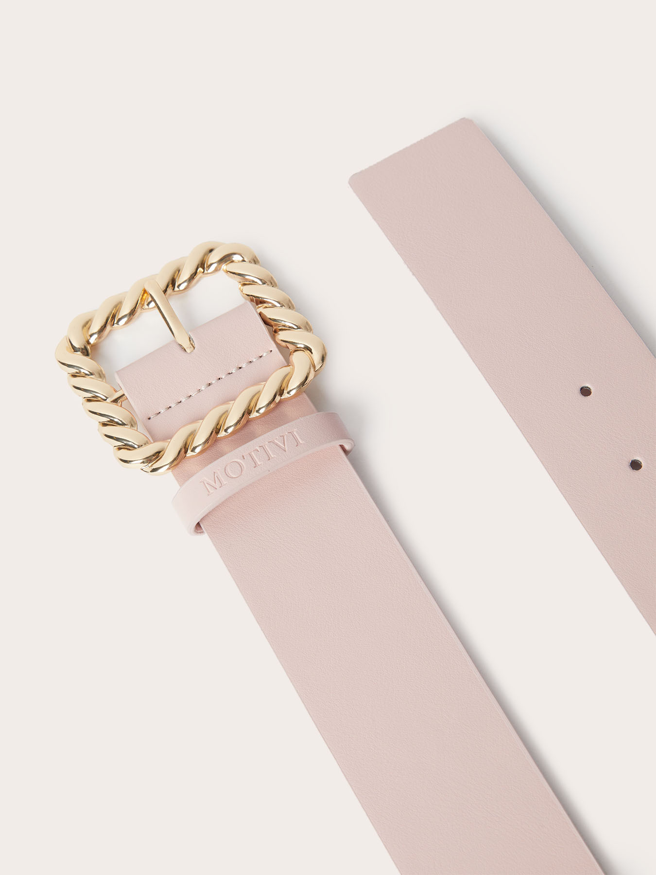 Cintur&oacute;n con hebilla dorada image number 1