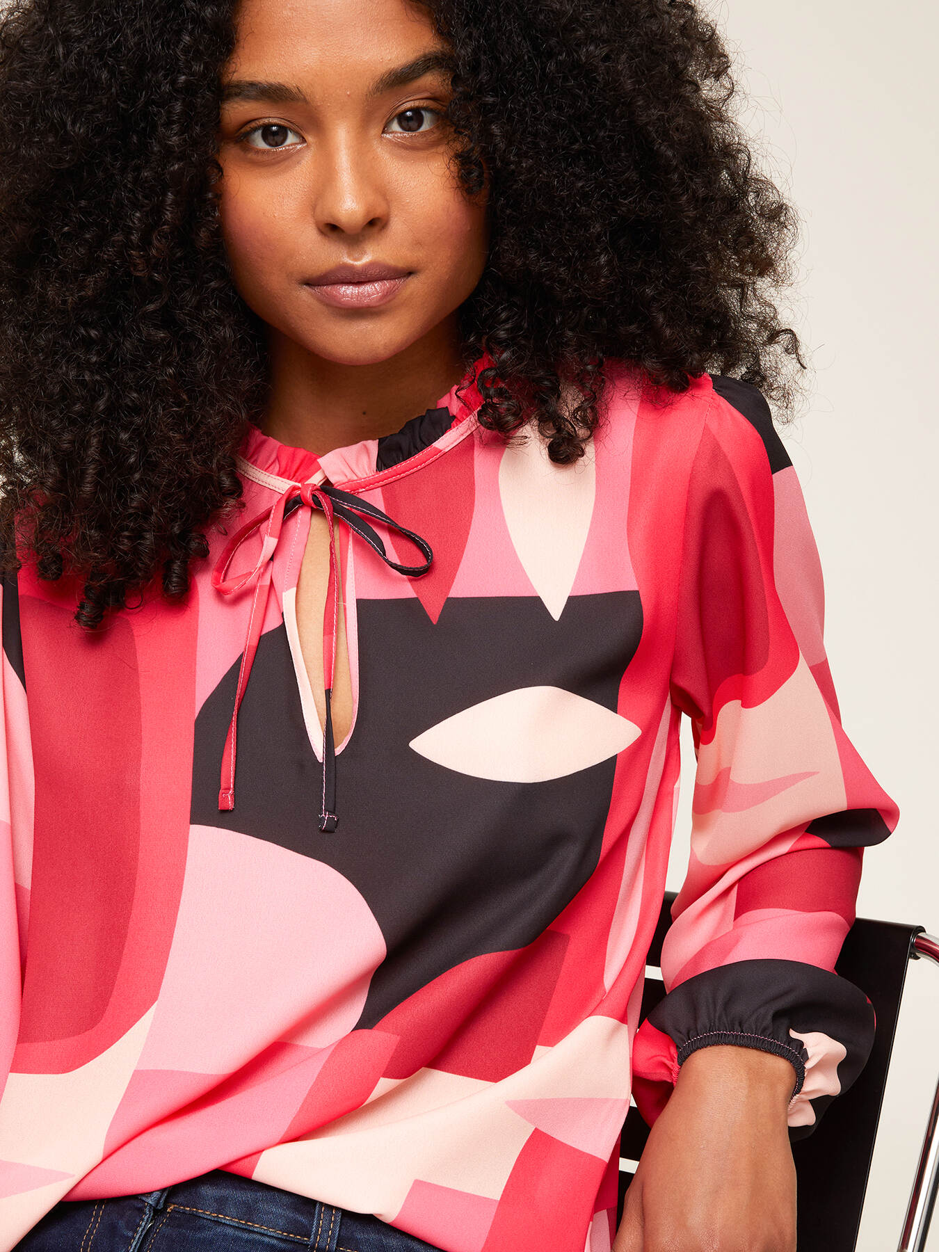 Bluse mit geometrischem Muster image number 2