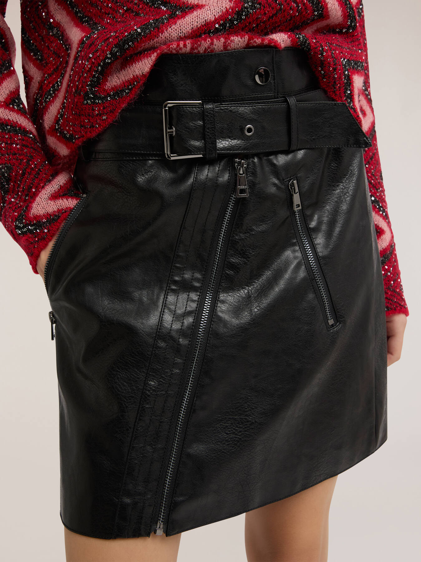 Mini skirt with decorative zippers image number 3
