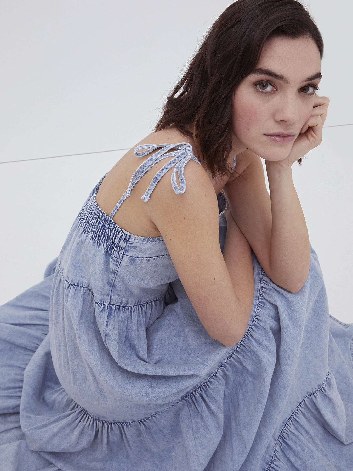 Long dress with chambray flounces image number 0