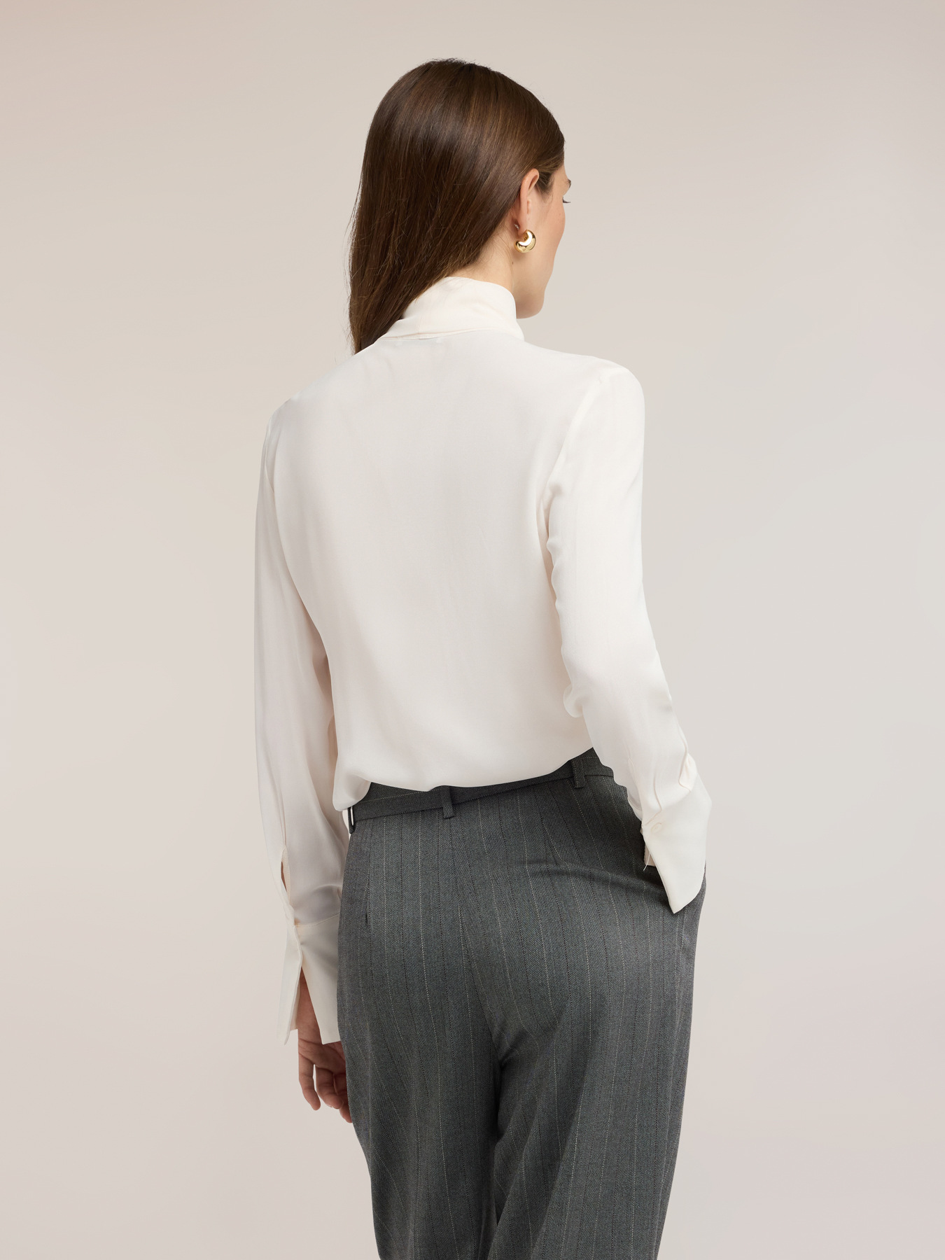 Camicia in georgette con sciarpa image number 1