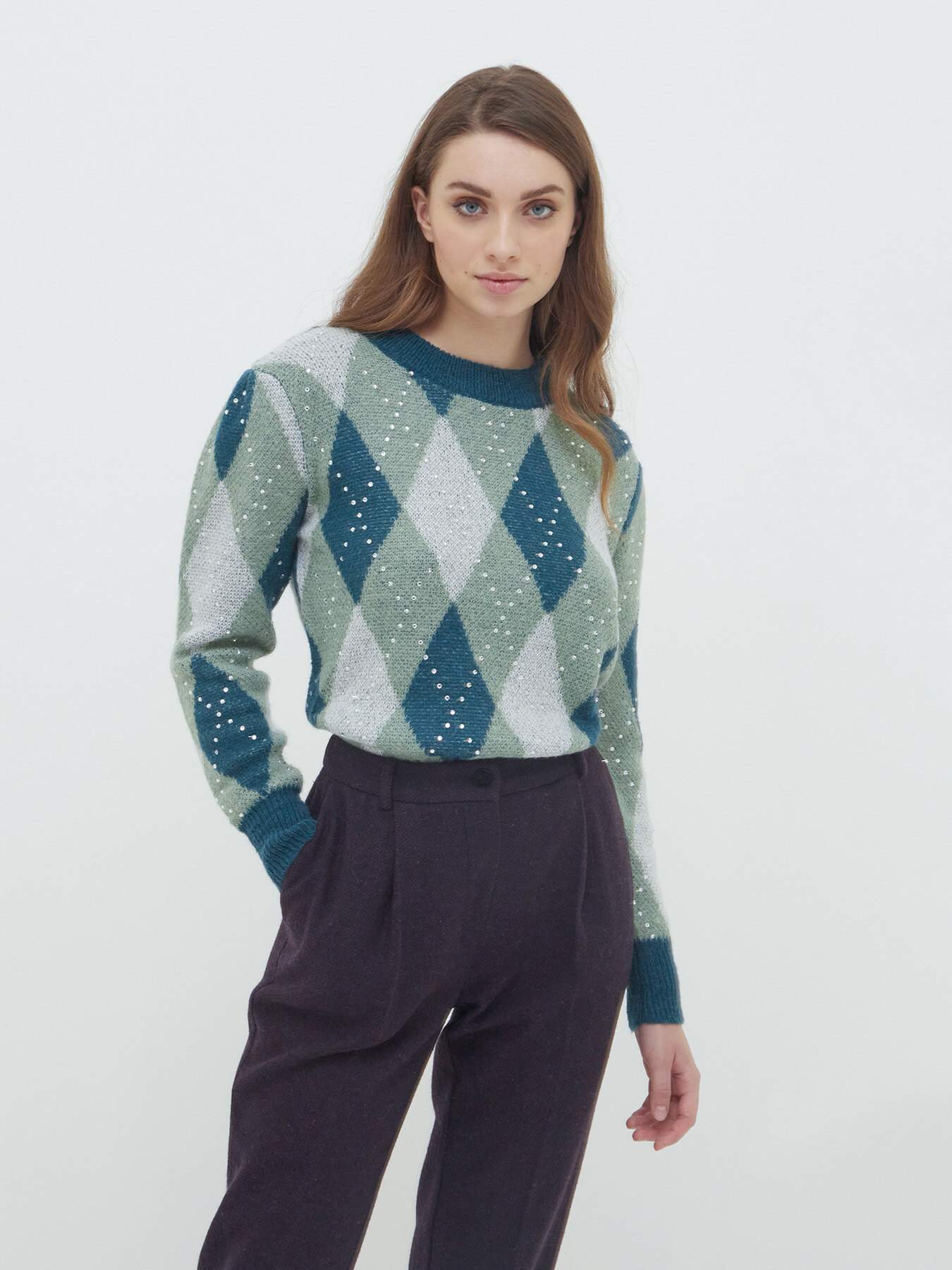 Diamond pattern jacquard sweater image number 2