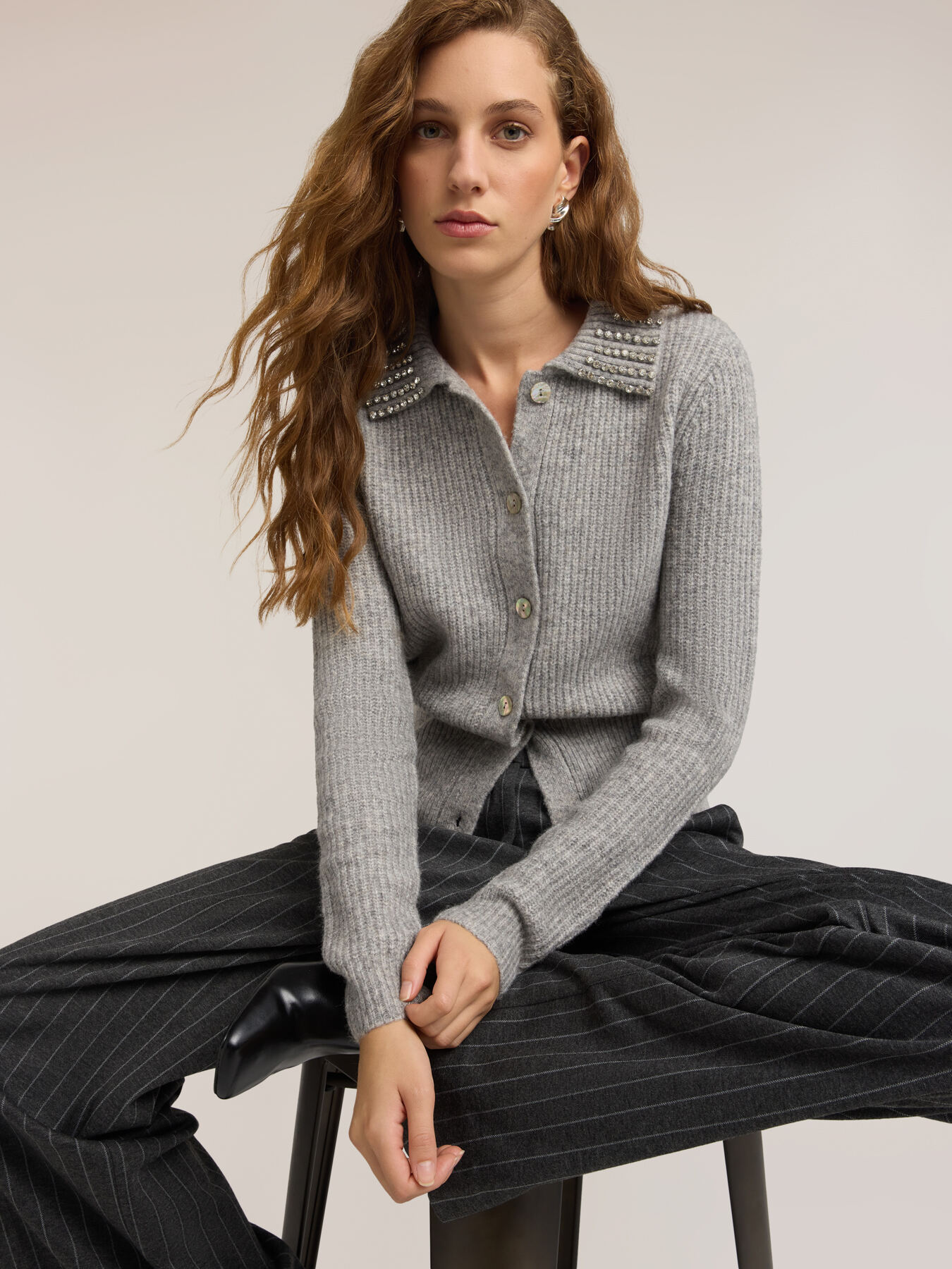 Cardigan en tricot avec col bijou image number 3