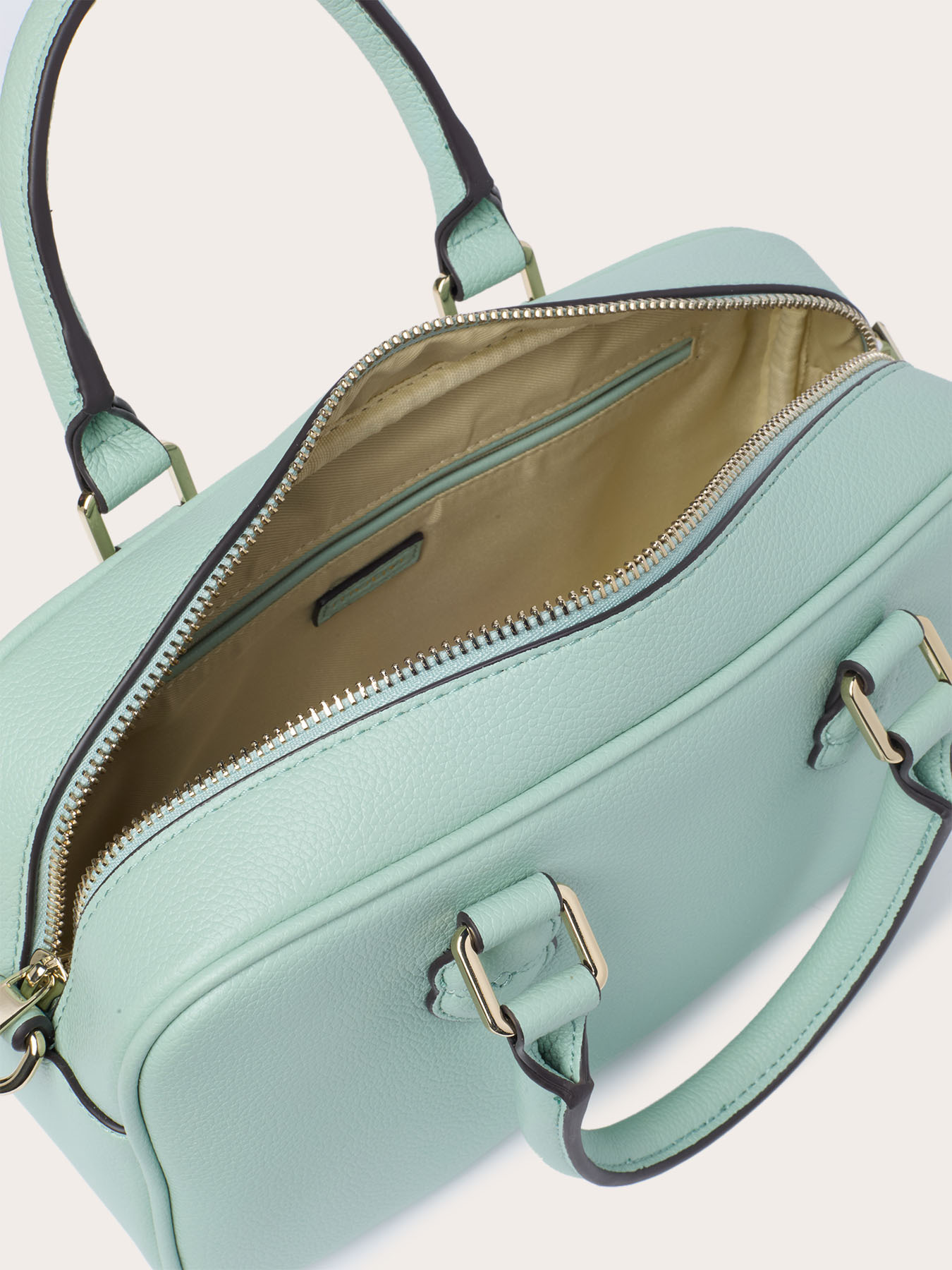 Borsa a bauletto con manici image number 4