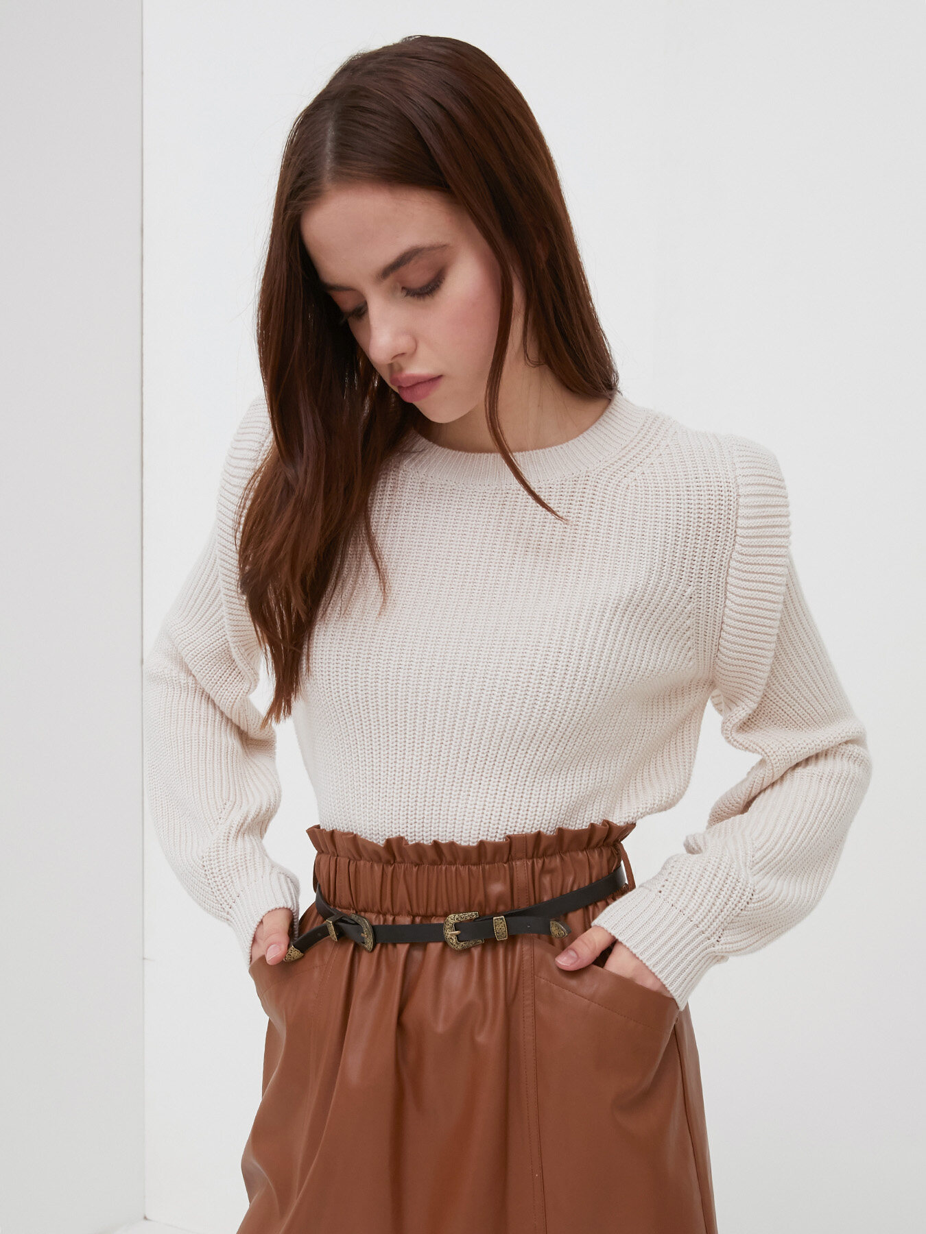 Pullover mit Tr&auml;ger-Motiv image number 0