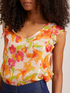 Floral pattern blouse with flounces image number 2