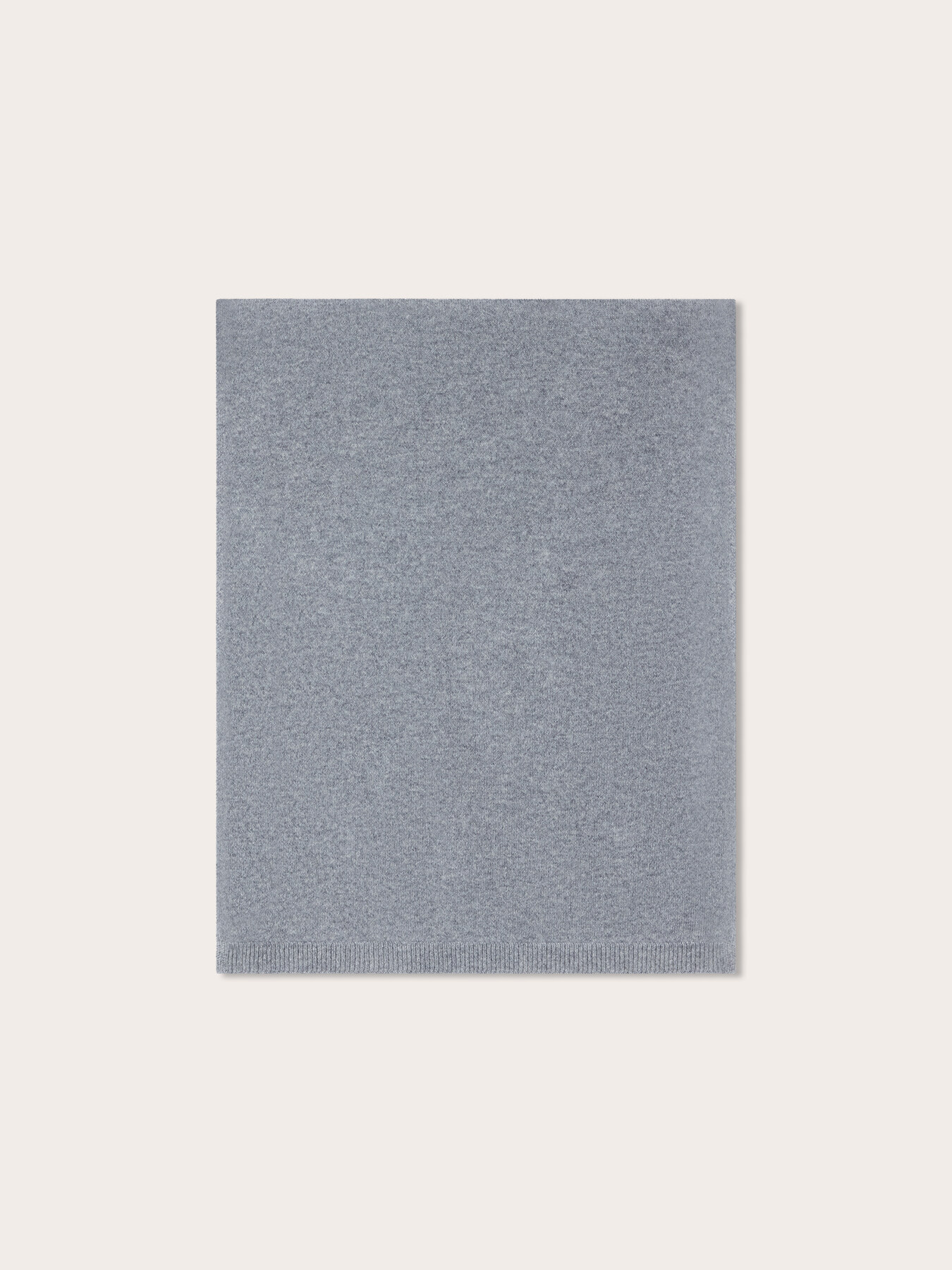 Ribbed-edge cashmere scarf image number 1