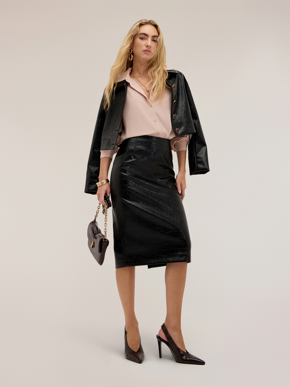 Bluse aus Cr&ecirc;pe de Chine mit klassischem Kragen