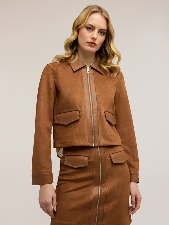 Short jacket with zip and pockets