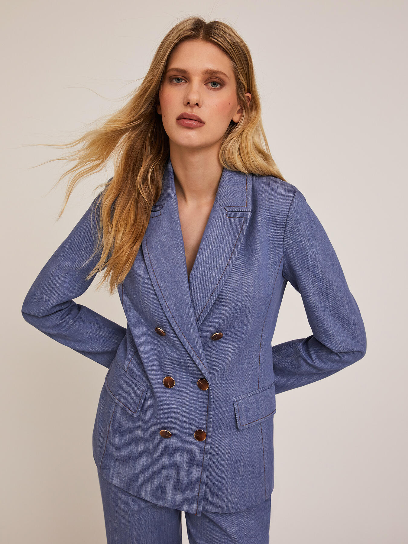 Blazer &agrave; double boutonnage en toile de coton image number 2