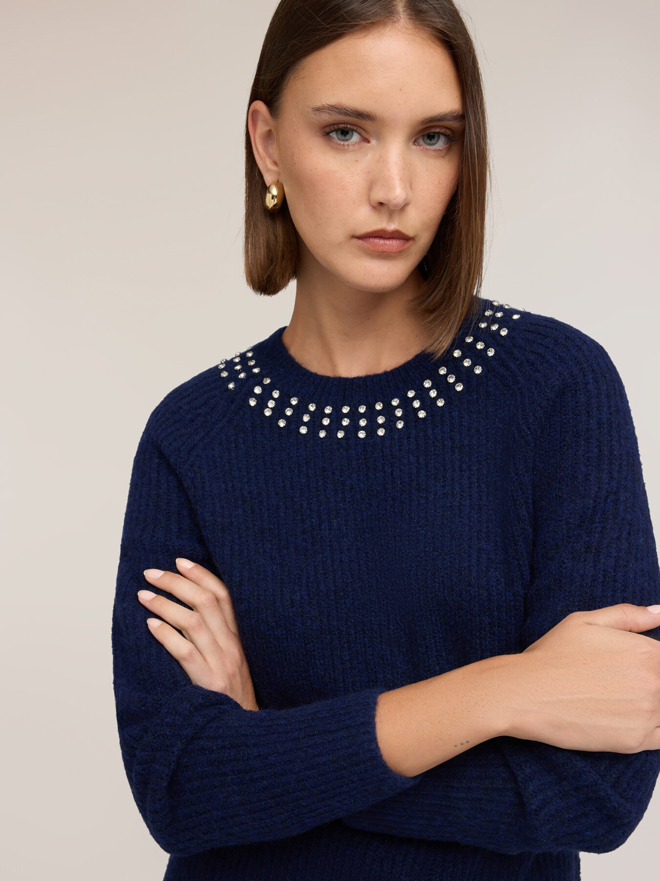 Gerippter Pullover aus Wollmischung mit Steinbesatz image number 3