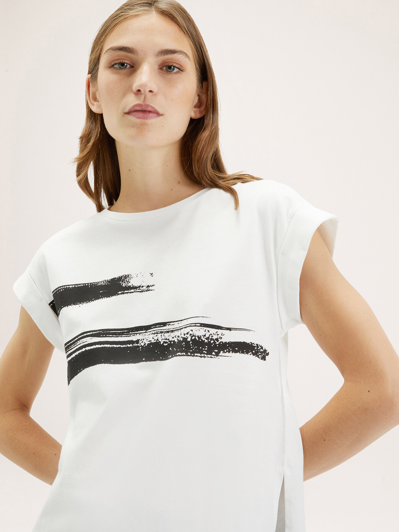 T-shirt stampata image number 2