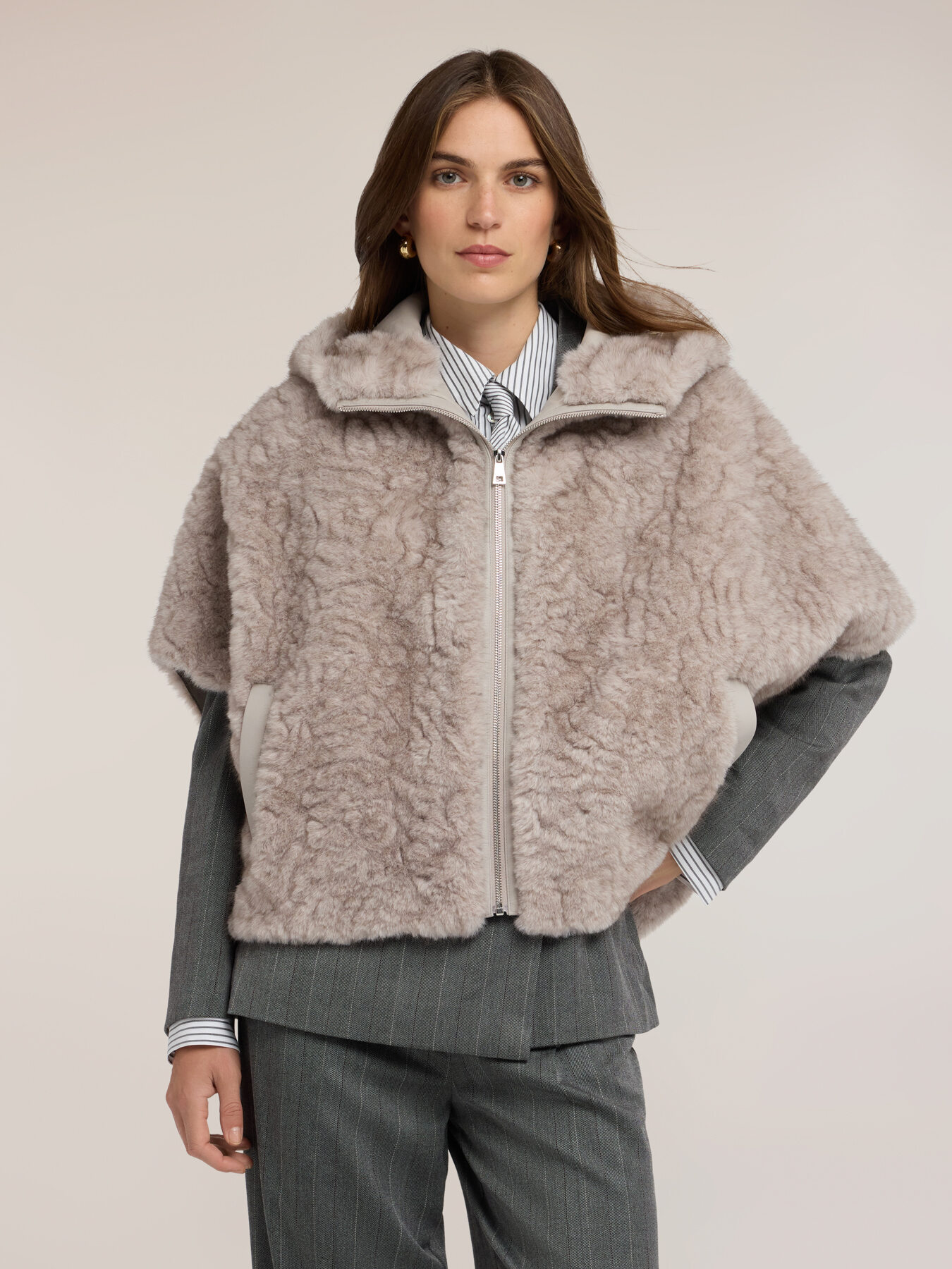 Hooded Cape image number 0