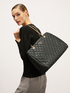 Quilted shopping bag image number 4