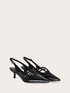 Slingback-Pumps mit Riemchen und Kitten-Absatz image number 2