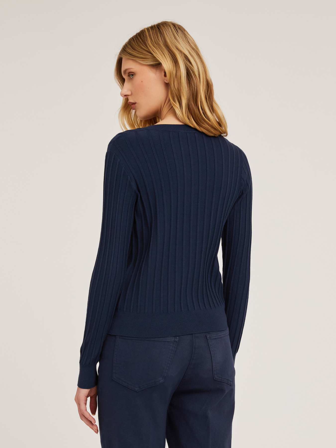 Cardigan a coste tridimensionali image number 2