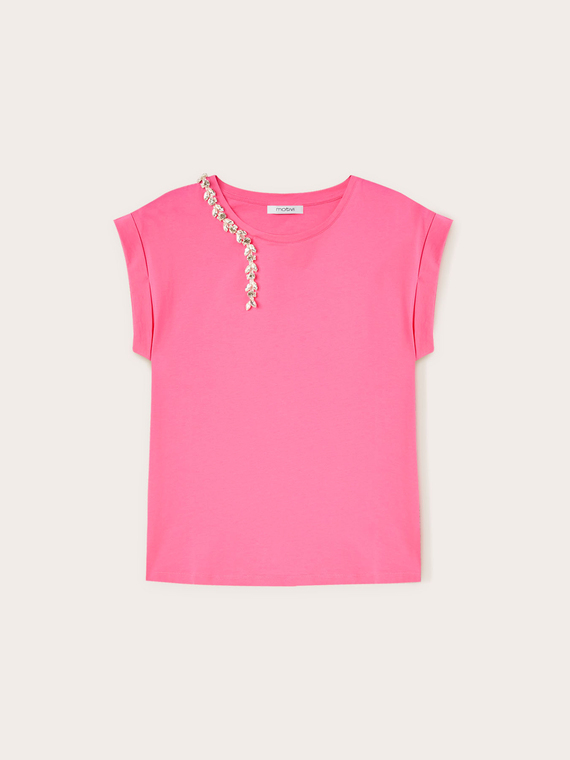 Boxy T-shirt with applied gemstones
