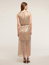Langes Kleid aus Netzstoff mit Pailletten image number 1