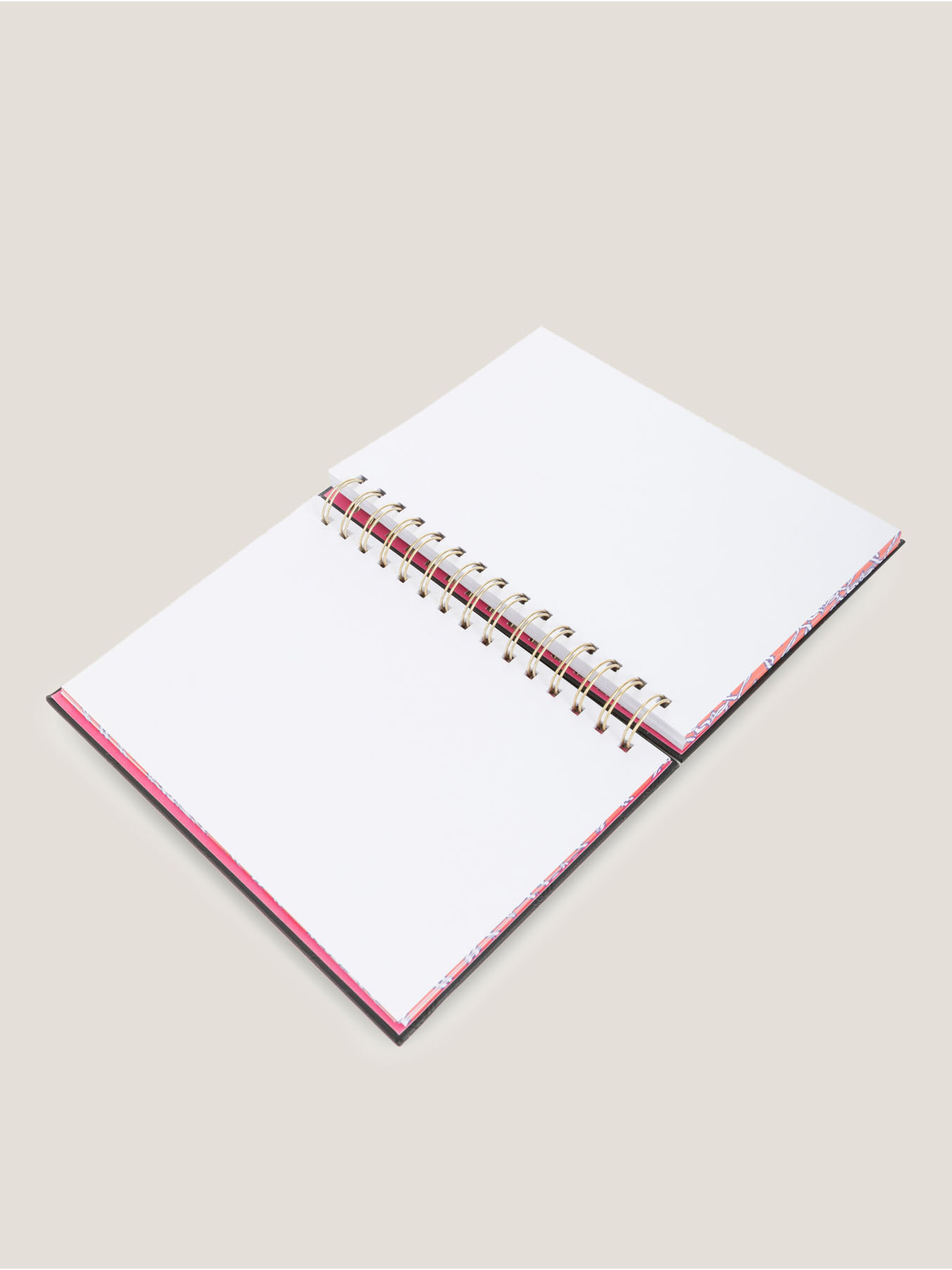 Taccuino con copertina rigida stampa a rilievo image number 2