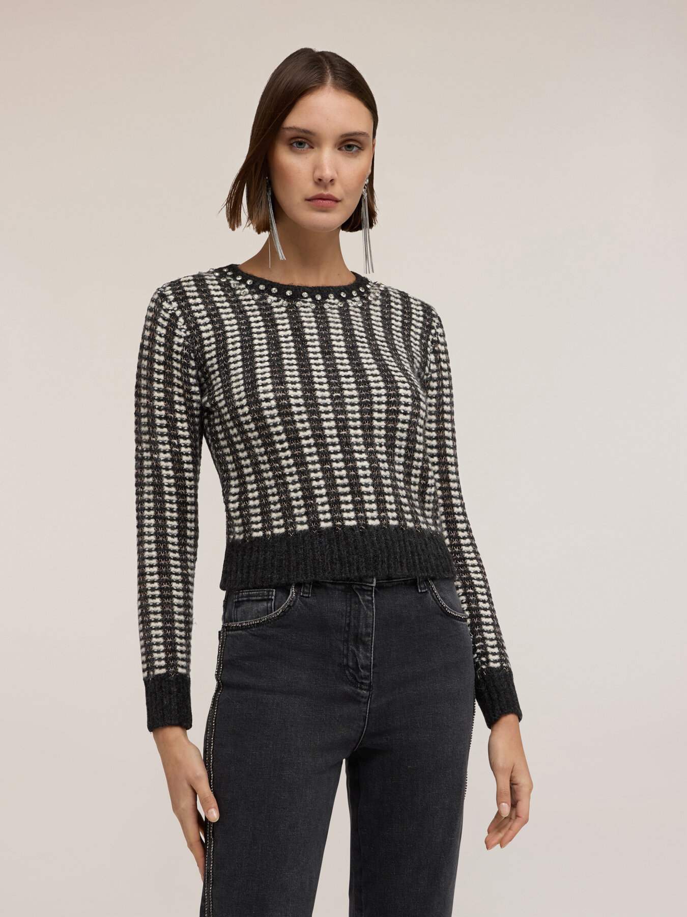 Jacquard-Pullover mit Applikationen image number 3