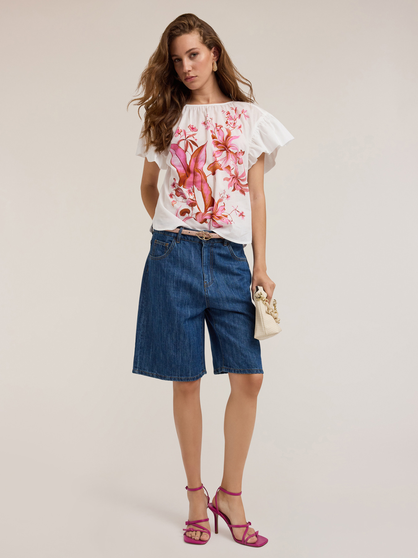 Denim and linen blend Bermuda shorts image number 0