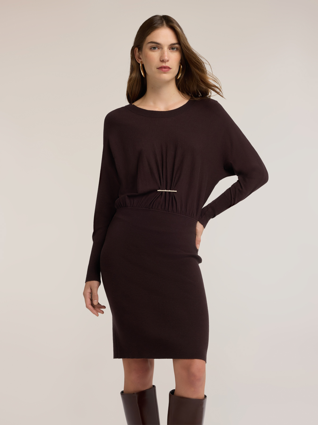 Figurbetontes Strickkleid mit Drapierung image number 0