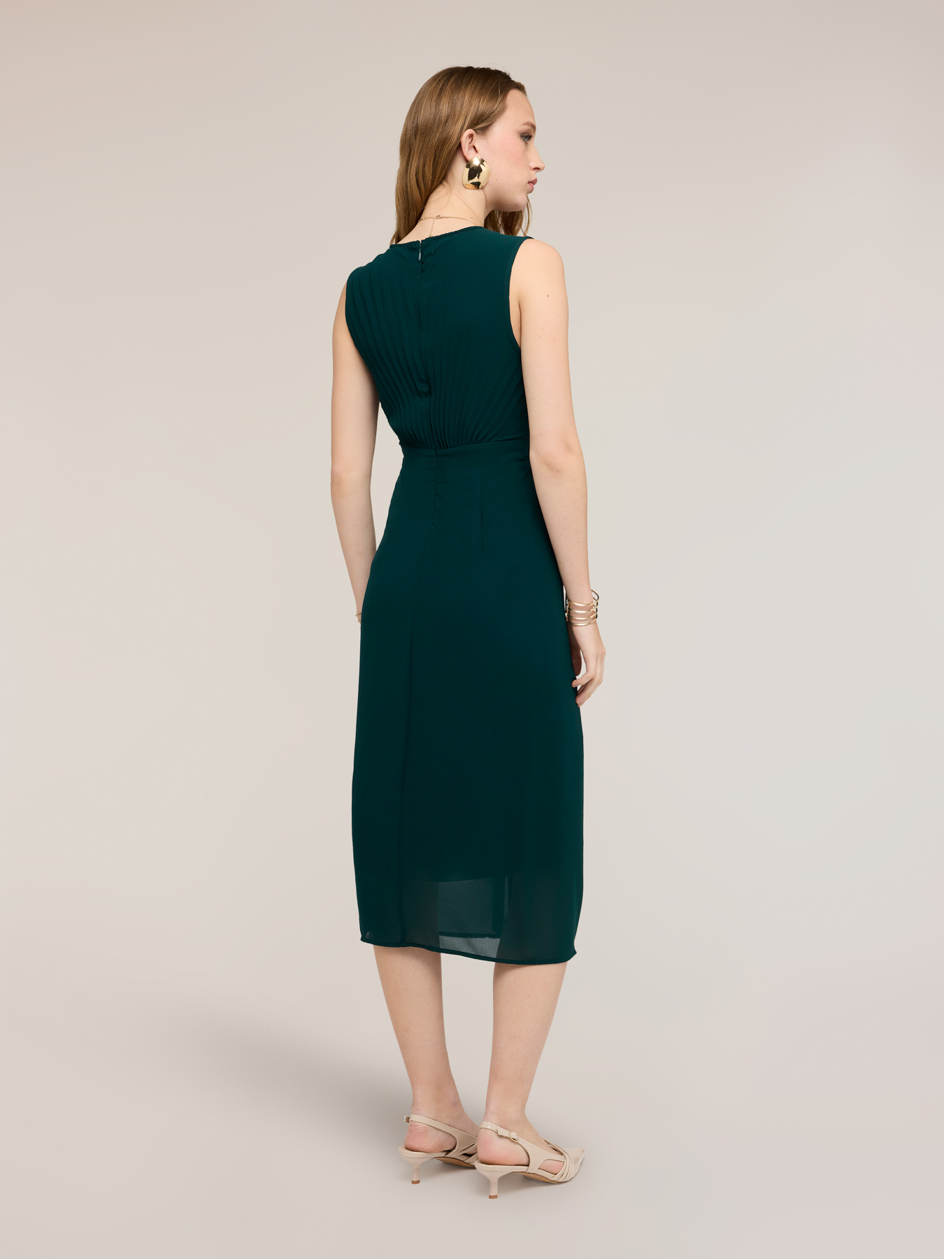 Robe fourreau en georgette avec drap&eacute; image number 1