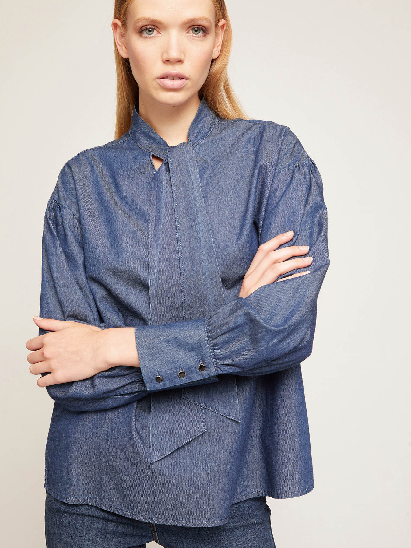 Oversized blouse with denim sash image number 2
