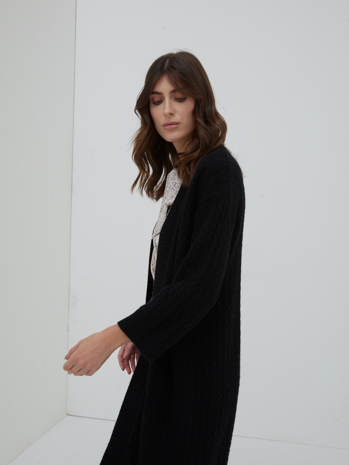 Cardigan lungo a trecce image number 2