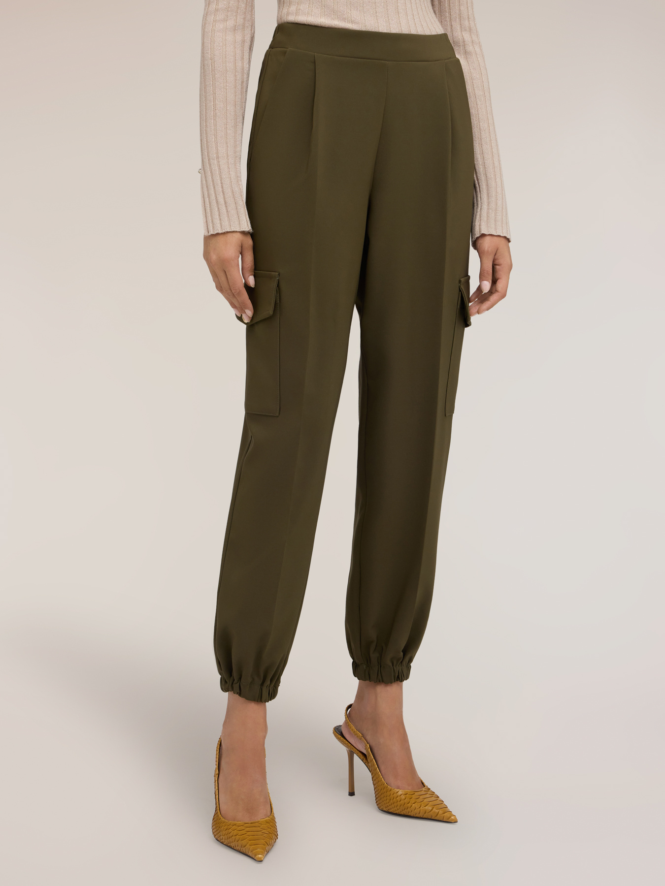 Cargohose mit elastischem Beinabschluss image number 2